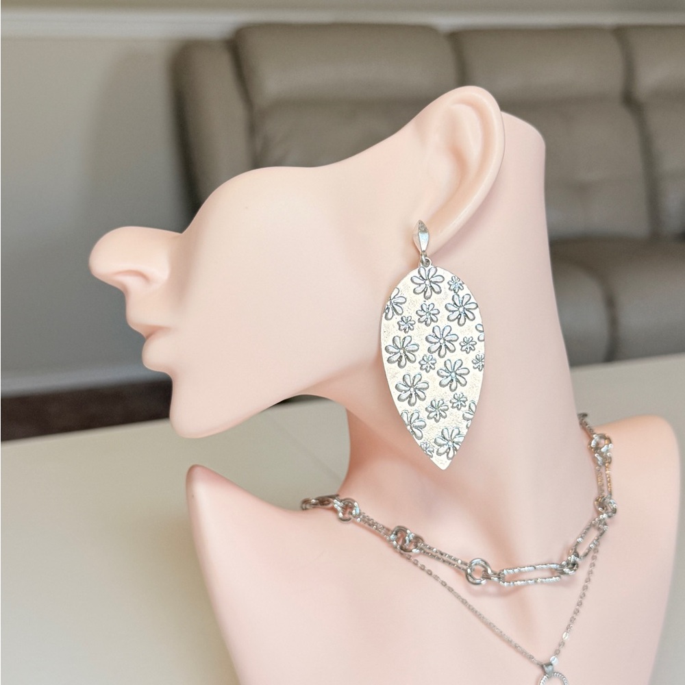 Silver Floral Teardrop Dangle Earrings